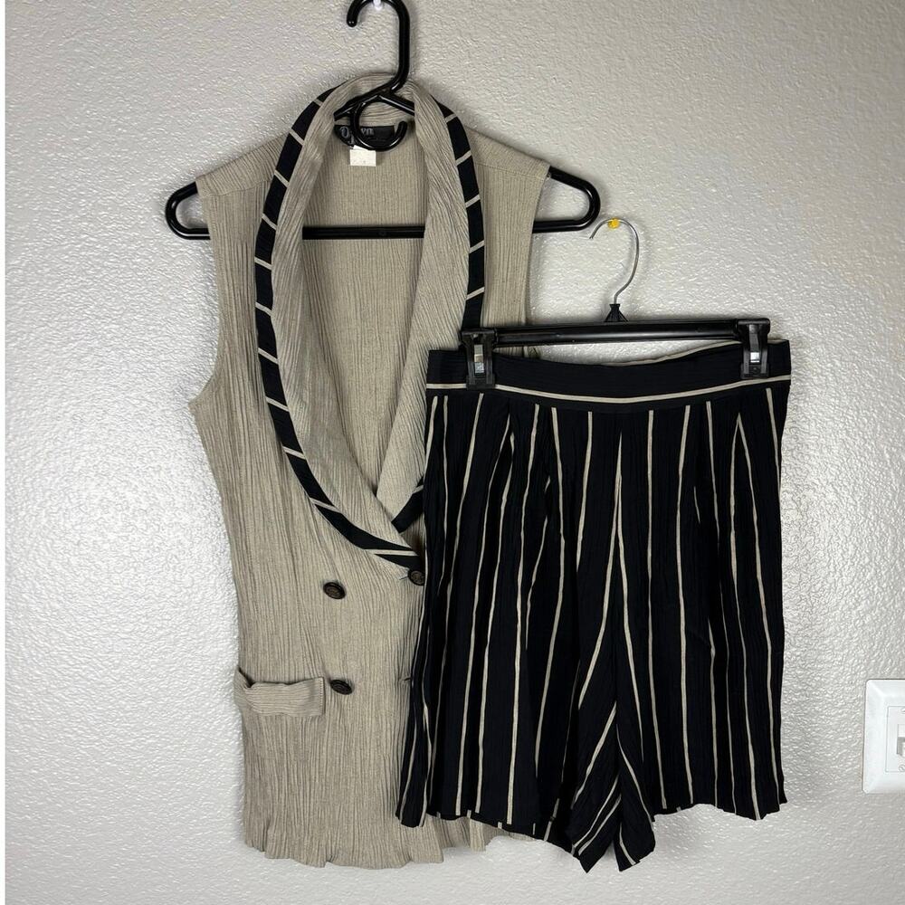 Dawn Joy Fashions Approx Size 6 2-Piece Striped Circus Clown Top Shorts Set